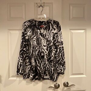 Size 8 - (Size 1) Black Label by Chicos long sleeve black/white blouse